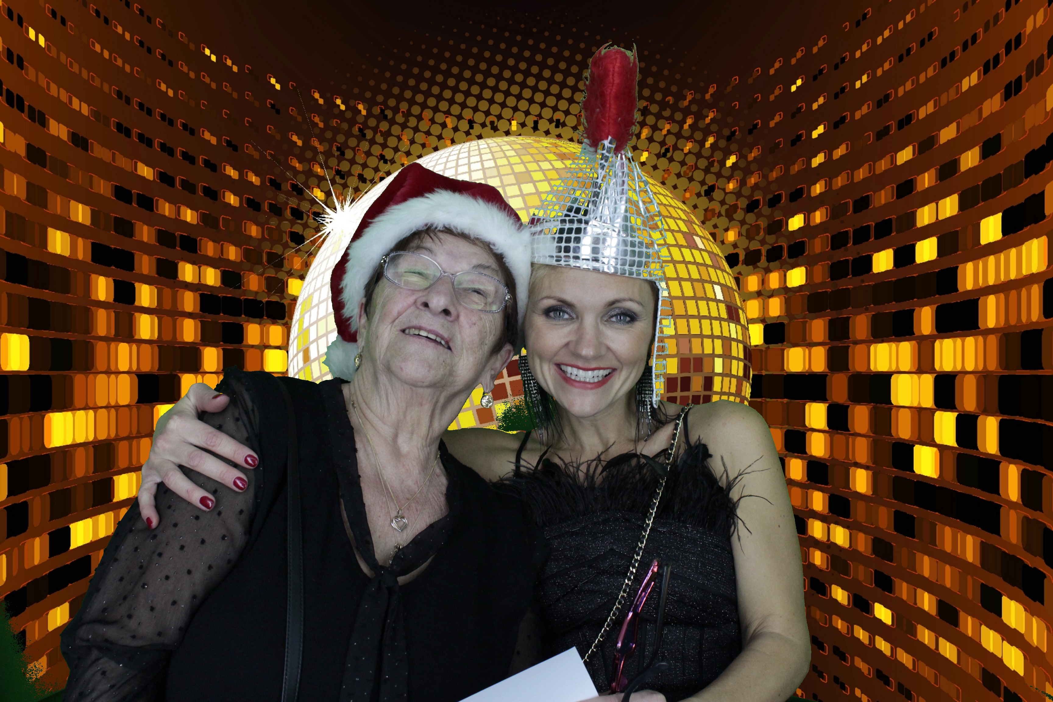Christine's 60th Birthday | View more photos from the event at gallery.myphotoboothexperience.co.uk/u/MyPhotoBoothExperienceLtd/Christines-60th-Birthday